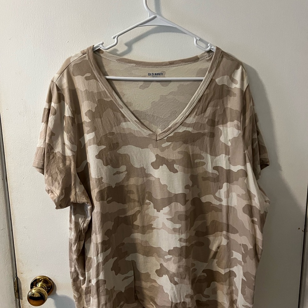 Old Navy Women’s Tan Camo Shirt